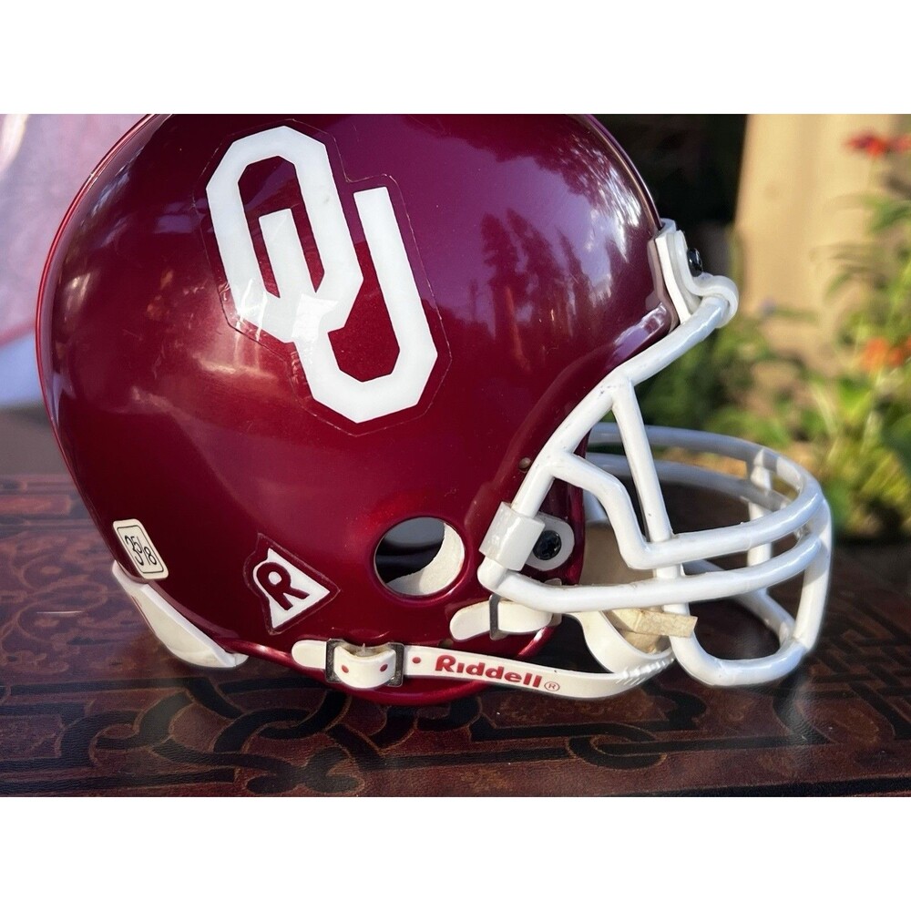 Vintage Riddell Oklahoma Sooners OU Mini Football Display Helmet NCAA Display